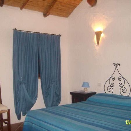 לינה וארוחת בוקר ארזח'ינה Agriturismo Spridda חדר תמונה